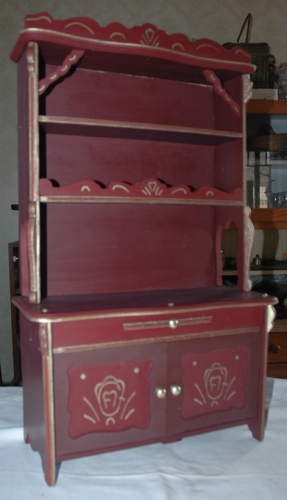 petit meuble peint.jpg